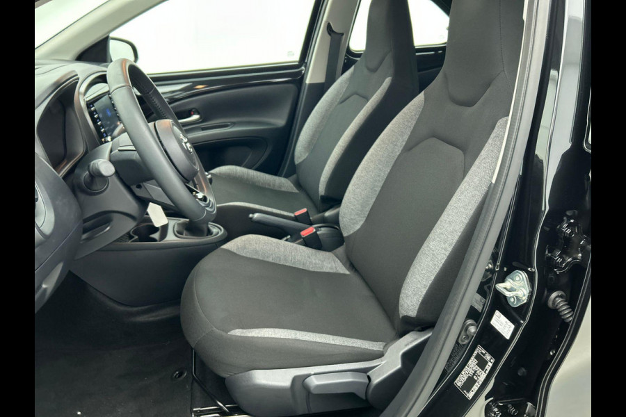 Toyota Aygo X 1.0 VVT-i MT Play Navigatie Apple Carplay/Android Auto Camera Adaptive Cruise Control Airco