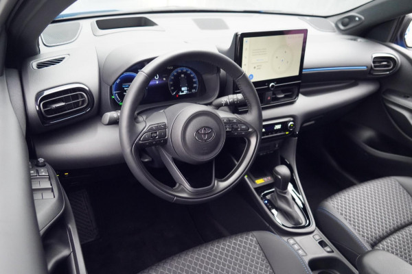 Toyota Yaris 1.5 Hybrid 130 Launch Edition / NL-Auto / 3.890 KM NAP / 1e Eigenaar / Zeer Compleet!
