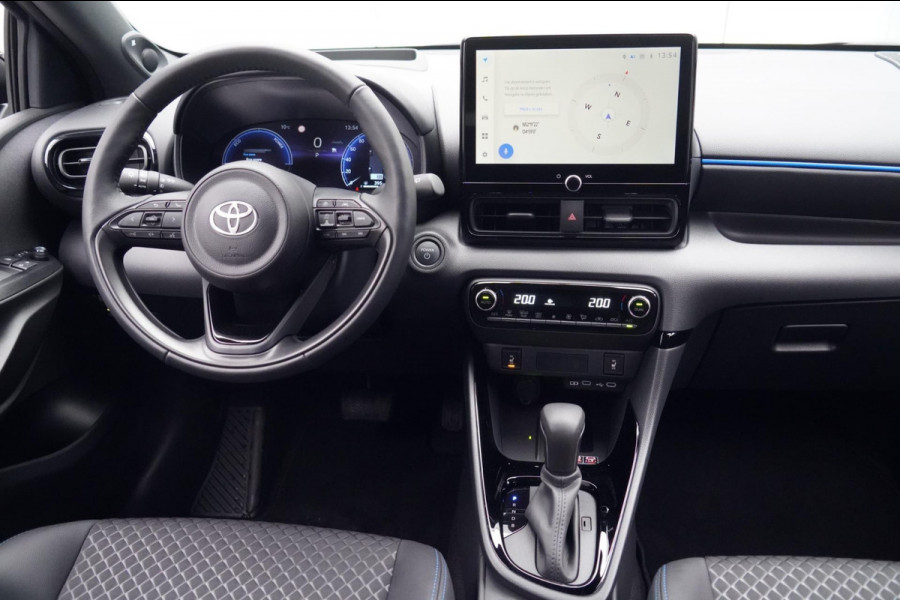 Toyota Yaris 1.5 Hybrid 130 Launch Edition / NL-Auto / 3.890 KM NAP / 1e Eigenaar / Zeer Compleet!