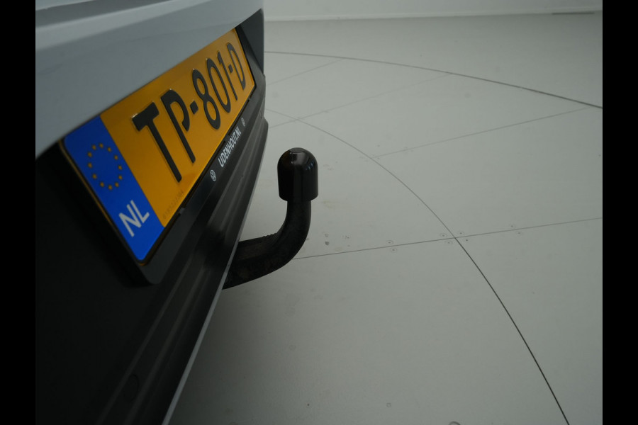 Volkswagen T-Roc 1.0 TSI 115pk Style Navigatie Trekhaak Acc Virtual cockpit Pdc 17