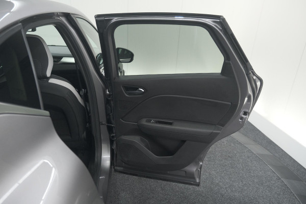 Renault Captur 1.6 E-Tech Plug-in Hybrid 160 Intens | Parkeersensoren | Apple Carplay | Navigatie | Climate Control