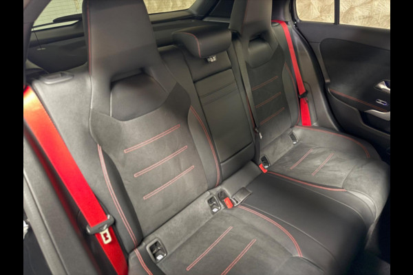 Mercedes-Benz A-Klasse AMG 35 4MATIC Aero pakket | Pano | Burmester | keyless | camera | Memory seats