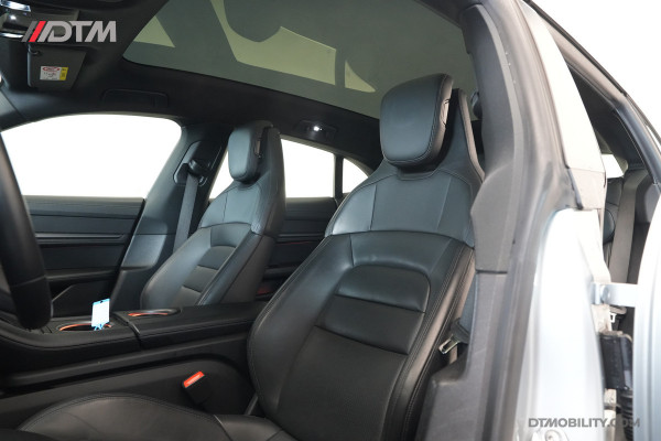 Porsche Taycan Cross Turismo 4 93 kWh Sport Chrono | Panoramadak | Titanium Velgen