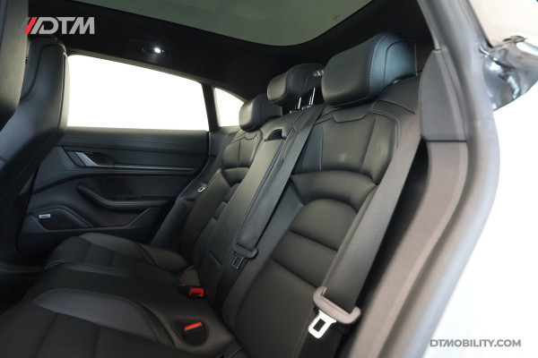 Porsche Taycan Cross Turismo 4 93 kWh Sport Chrono | Panoramadak | Titanium Velgen