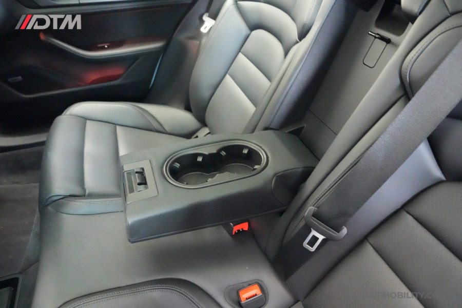 Porsche Taycan Cross Turismo 4 93 kWh Sport Chrono | Panoramadak | Titanium Velgen