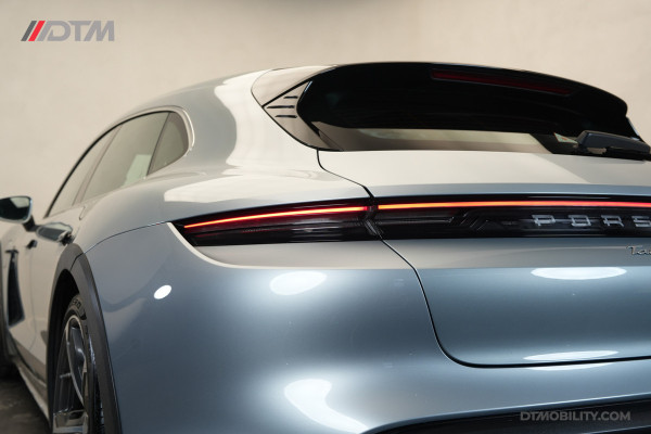 Porsche Taycan Cross Turismo 4 93 kWh Sport Chrono | Panoramadak | Titanium Velgen