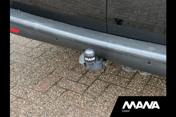 Volkswagen Transporter 2.0 TDI L2H1 Trekhaak Cruise Sensoren Airco