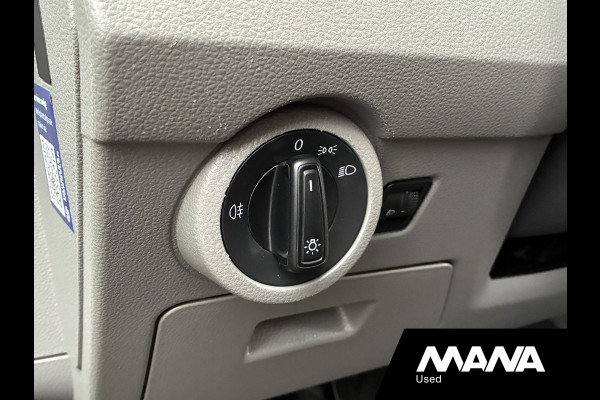 Volkswagen Transporter 2.0 TDI L2H1 Trekhaak Cruise Sensoren Airco