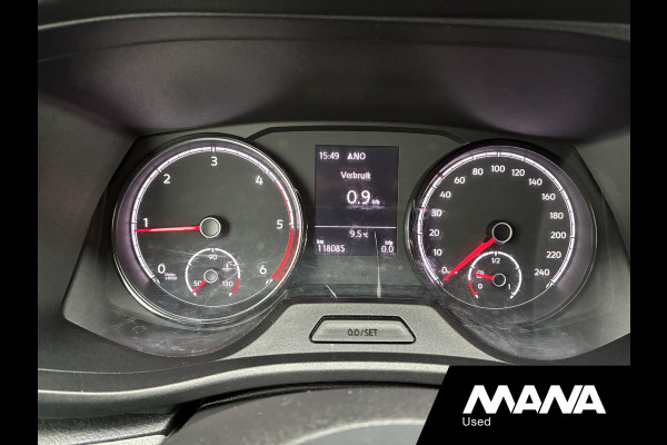 Volkswagen Transporter 2.0 TDI L2H1 Trekhaak Cruise Sensoren Airco