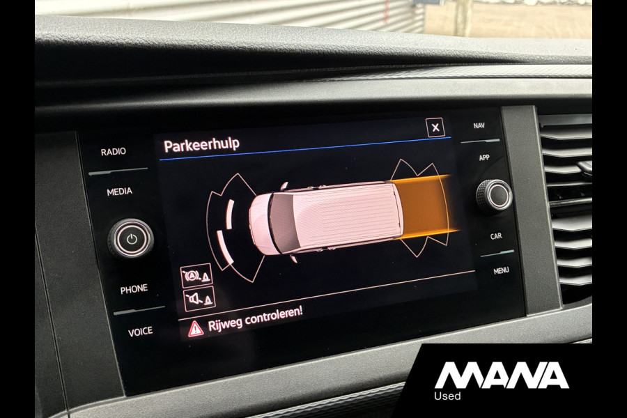 Volkswagen Transporter 2.0 TDI L2H1 Trekhaak Cruise Sensoren Airco
