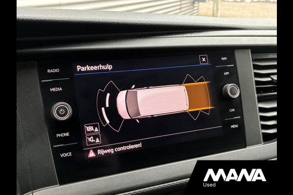 Volkswagen Transporter 2.0 TDI L2H1 Trekhaak Cruise Sensoren Airco