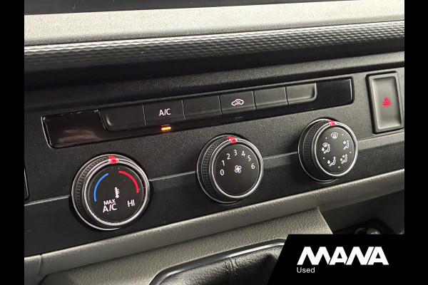 Volkswagen Transporter 2.0 TDI L2H1 Trekhaak Cruise Sensoren Airco