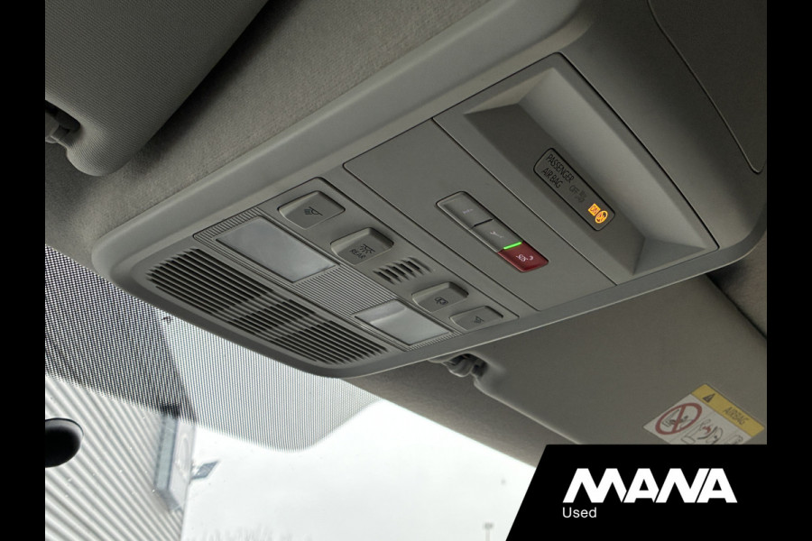 Volkswagen Transporter 2.0 TDI L2H1 Trekhaak Cruise Sensoren Airco