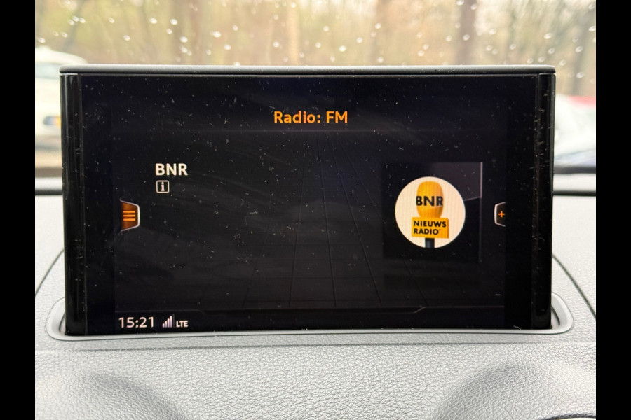 Audi A3 Sportback 30 TFSI Sport S Line Edition l Virtual l Distr VV l Navi l Cruise l Xenon l VDOH l