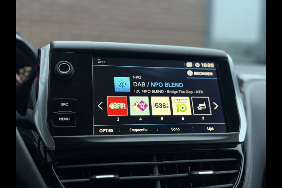 Peugeot 208 1.2 PureTech Blue Lion 2e Eigenaar,Navi,Airco,Cruise,PDC,Apple Carplay,Distributie v.v. in 2024,N.A.P,Nieuwe APK bij Aflevering