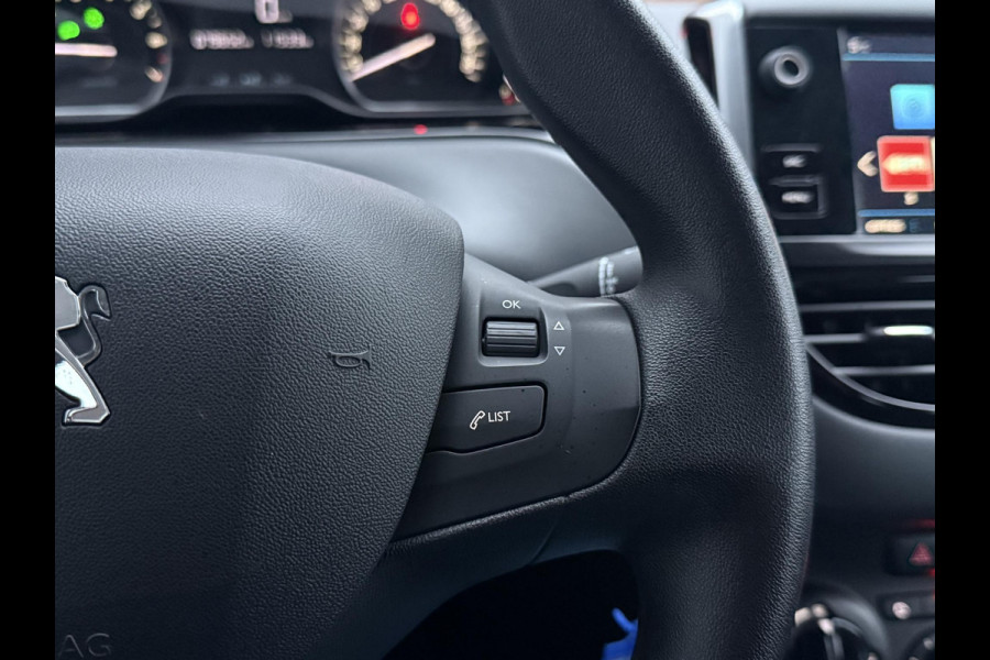 Peugeot 208 1.2 PureTech Blue Lion 2e Eigenaar,Navi,Airco,Cruise,PDC,Apple Carplay,Distributie v.v. in 2024,N.A.P,Nieuwe APK bij Aflevering