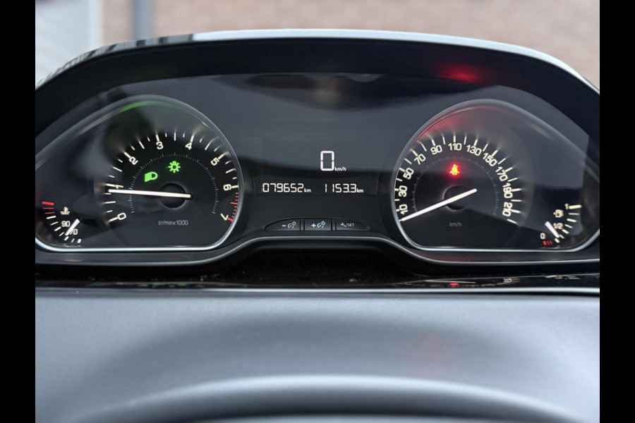 Peugeot 208 1.2 PureTech Blue Lion 2e Eigenaar,Navi,Airco,Cruise,PDC,Apple Carplay,Distributie v.v. in 2024,N.A.P,Nieuwe APK bij Aflevering