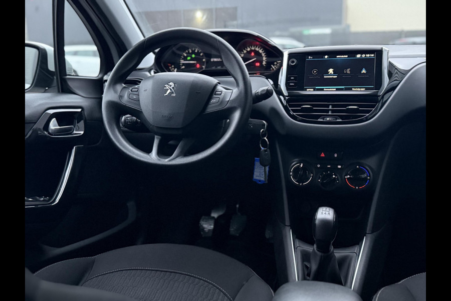 Peugeot 208 1.2 PureTech Blue Lion 2e Eigenaar,Navi,Airco,Cruise,PDC,Apple Carplay,Distributie v.v. in 2024,N.A.P,Nieuwe APK bij Aflevering