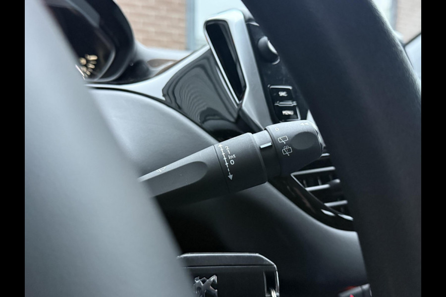Peugeot 208 1.2 PureTech Blue Lion 2e Eigenaar,Navi,Airco,Cruise,PDC,Apple Carplay,Distributie v.v. in 2024,N.A.P,Nieuwe APK bij Aflevering