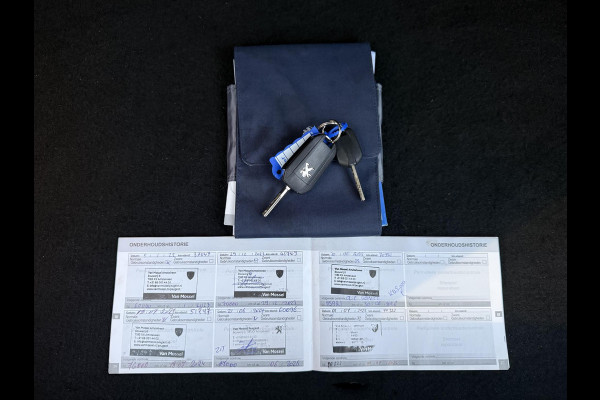 Peugeot 208 1.2 PureTech Blue Lion 2e Eigenaar,Navi,Airco,Cruise,PDC,Apple Carplay,Distributie v.v. in 2024,N.A.P,Nieuwe APK bij Aflevering