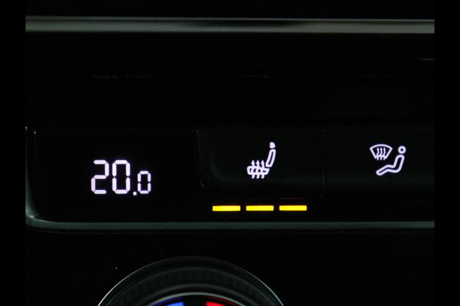 Volkswagen Golf 1.5 TSI R Line | Stoelverwarming | Camera | Full LED | Adaptive cruise | 19'' | Virtual Cockpit | Massage | Carplay | Navigatie