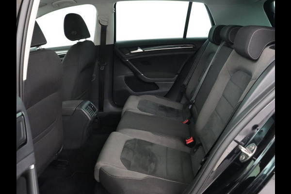 Volkswagen Golf 1.5 TSI R Line | Stoelverwarming | Camera | Full LED | Adaptive cruise | 19'' | Virtual Cockpit | Massage | Carplay | Navigatie