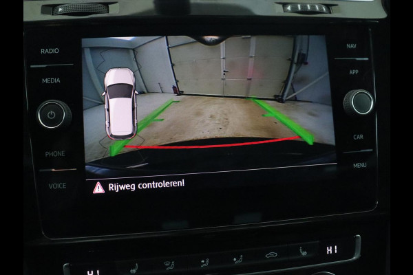 Volkswagen Golf 1.5 TSI R Line | Stoelverwarming | Camera | Full LED | Adaptive cruise | 19'' | Virtual Cockpit | Massage | Carplay | Navigatie
