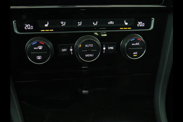 Volkswagen Golf 1.5 TSI R Line | Stoelverwarming | Camera | Full LED | Adaptive cruise | 19'' | Virtual Cockpit | Massage | Carplay | Navigatie