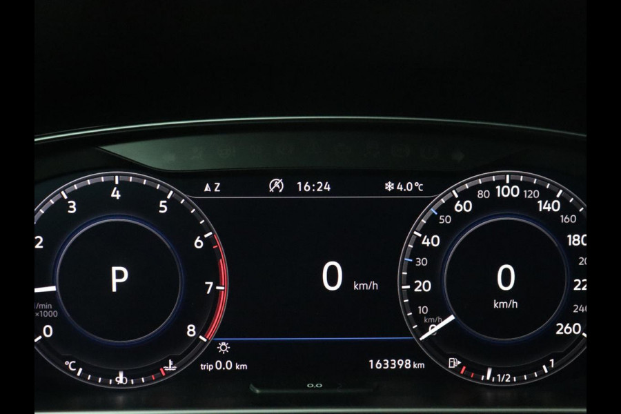 Volkswagen Golf 1.5 TSI R Line | Stoelverwarming | Camera | Full LED | Adaptive cruise | 19'' | Virtual Cockpit | Massage | Carplay | Navigatie