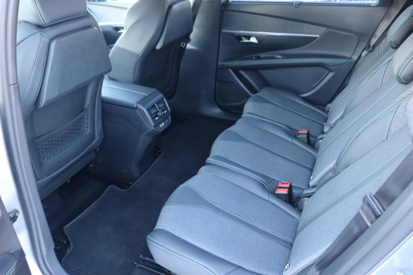 Peugeot 5008 1.2 PT Allure Pack Bus. 7persoons org.NL camera trekhaak-afn.