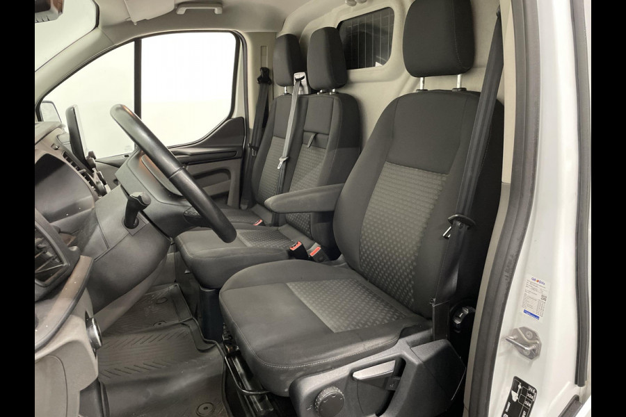 Ford Transit Custom 300 2.0 TDCI L2H1 Trend Airco Cruise Control Navigatie PDC V & A Stoelverwaming Trekhaak