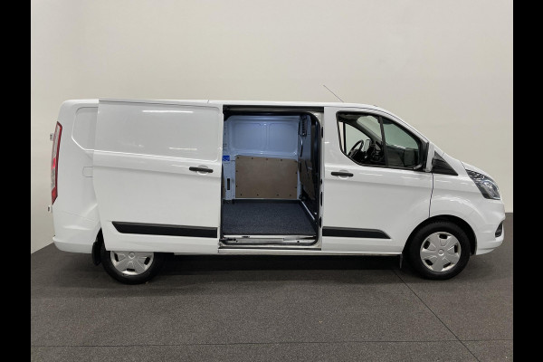 Ford Transit Custom 300 2.0 TDCI L2H1 Trend Airco Cruise Control Navigatie PDC V & A Stoelverwaming Trekhaak