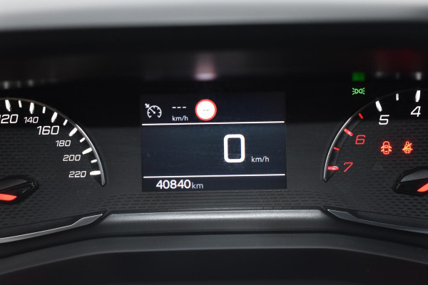 Peugeot 208 1.2 PureTech 100PK Allure Pack | Carplay | Camera | Stoelverw. | Keyless | Incl. garantie