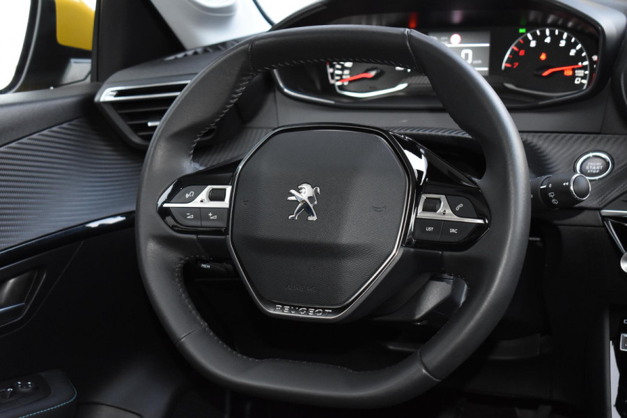 Peugeot 208 1.2 PureTech 100PK Allure Pack | Carplay | Camera | Stoelverw. | Keyless | Incl. garantie