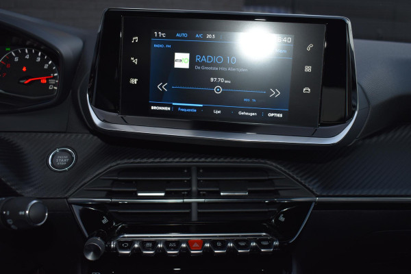 Peugeot 208 1.2 PureTech 100PK Allure Pack | Carplay | Camera | Stoelverw. | Keyless | Incl. garantie