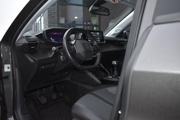 Peugeot 208 1.2 PureTech Allure Pack | Panodak | Camera | Carplay | Keyless | Stoelverw. | Incl. garantie