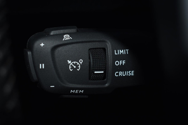 Peugeot 208 1.2 PureTech Allure Pack | Panodak | Camera | Carplay | Keyless | Stoelverw. | Incl. garantie