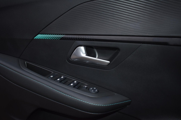 Peugeot 208 1.2 PureTech Allure Pack | Panodak | Camera | Carplay | Keyless | Stoelverw. | Incl. garantie