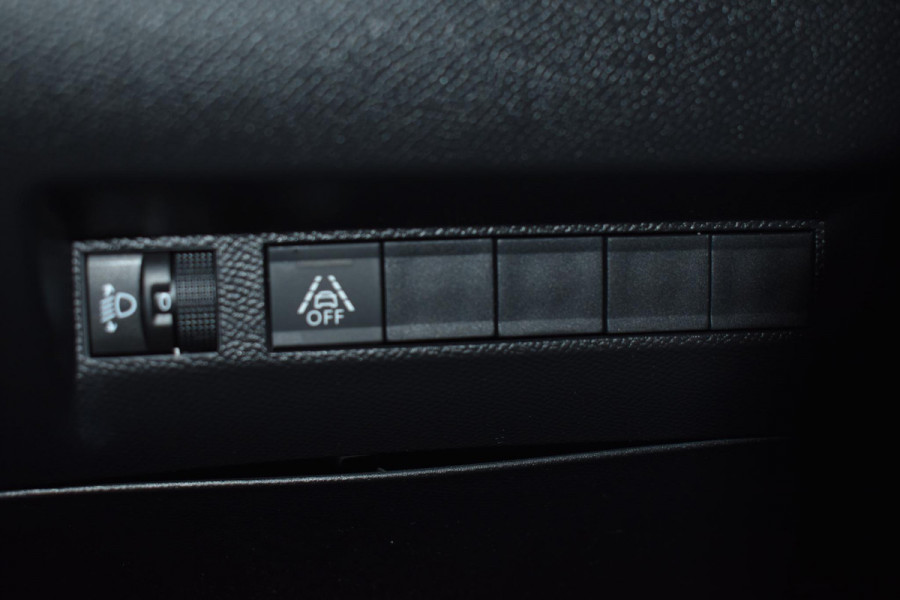 Peugeot 208 1.2 PureTech Allure Pack | Panodak | Camera | Carplay | Keyless | Stoelverw. | Incl. garantie