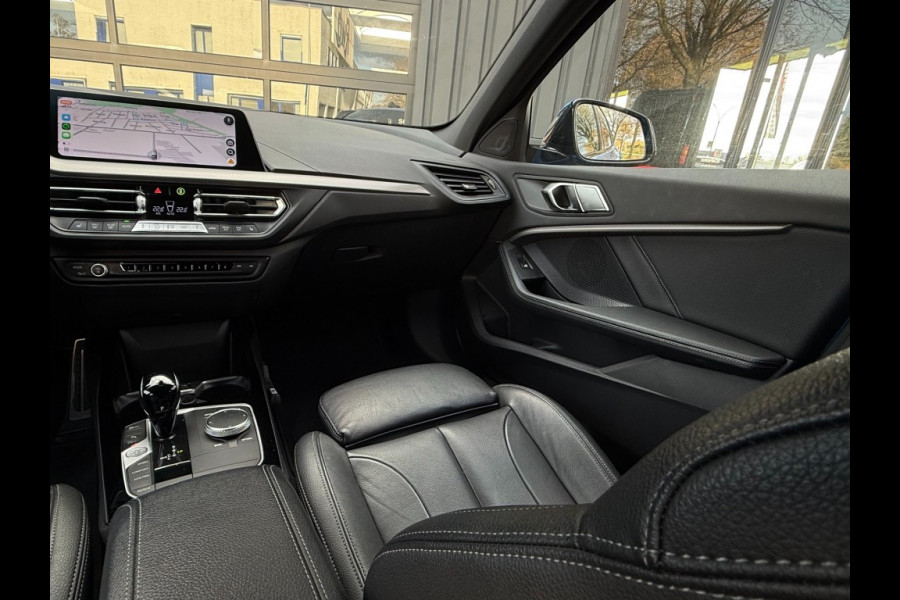 BMW 1-serie 118i M-Sport vol Leer 19 inch Bovag garantie Apple Carplay Misano bleu