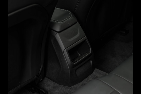 BMW 1-serie M135 xDrive - Pano - Driving Ass - Harman Kardon - Camera