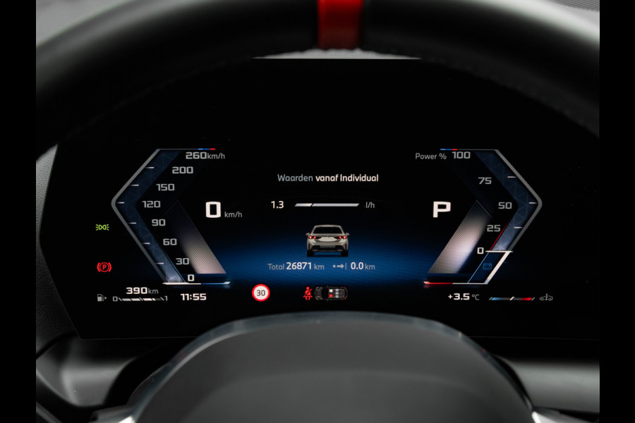 BMW 1-serie M135 xDrive - Pano - Driving Ass - Harman Kardon - Camera