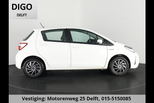 Toyota Yaris 1.5 HYBRIDE ASPIRATION 1e EIGENAAR AUTOMAAT FULL NAV. CAMERA . ELEKTRISCHE RAMEN . BLUETOOTH . CRUISE CONTROL