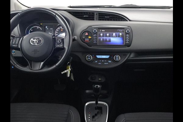 Toyota Yaris 1.5 HYBRIDE ASPIRATION 1e EIGENAAR AUTOMAAT FULL NAV. CAMERA . ELEKTRISCHE RAMEN . BLUETOOTH . CRUISE CONTROL