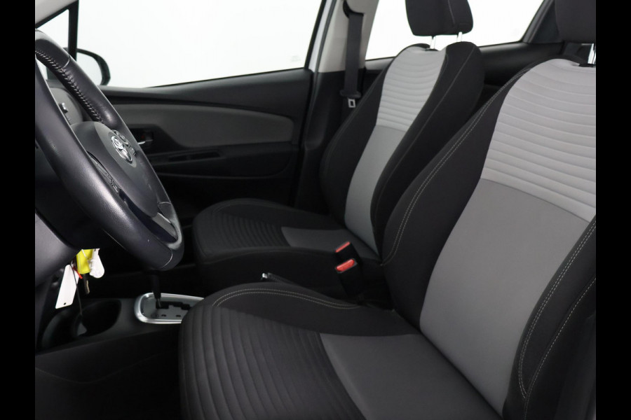 Toyota Yaris 1.5 HYBRIDE ASPIRATION 1e EIGENAAR AUTOMAAT FULL NAV. CAMERA . ELEKTRISCHE RAMEN . BLUETOOTH . CRUISE CONTROL