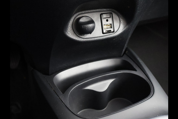 Toyota Yaris 1.5 HYBRIDE ASPIRATION 1e EIGENAAR AUTOMAAT FULL NAV. CAMERA . ELEKTRISCHE RAMEN . BLUETOOTH . CRUISE CONTROL