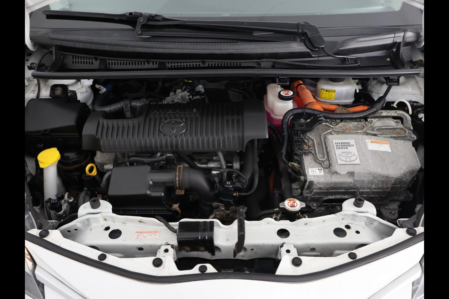 Toyota Yaris 1.5 HYBRIDE ASPIRATION 1e EIGENAAR AUTOMAAT FULL NAV. CAMERA . ELEKTRISCHE RAMEN . BLUETOOTH . CRUISE CONTROL