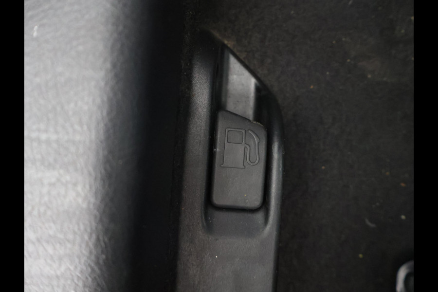 Toyota Yaris 1.5 HYBRIDE ASPIRATION 1e EIGENAAR AUTOMAAT FULL NAV. CAMERA . ELEKTRISCHE RAMEN . BLUETOOTH . CRUISE CONTROL