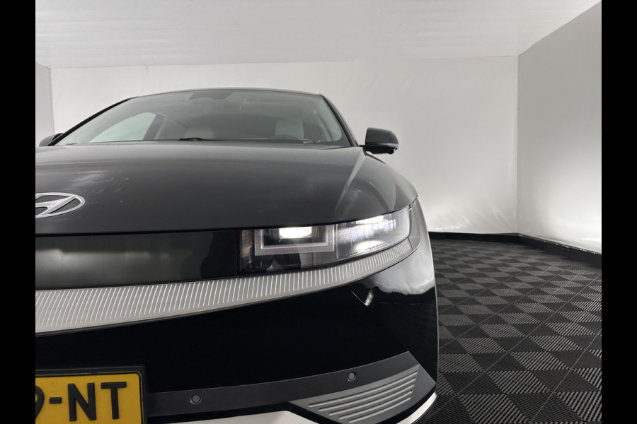 Hyundai IONIQ 5 Lounge 73kWh [ 3-Fase ] {SOH-98%} (INCL-BTW) Aut *HEAD-UP | HEATPUMP | LEATHER | PREMIUM-AUDIO | FULL-LED | ADAPTIVE-CRUISE | BLIND-SPOT | DIGI-COCKPIT | AMBIENT-LIGHT | DAB | SHIFT-PADDLES | HEAD-UP | NAVI-FULLMAP | KEYLESS