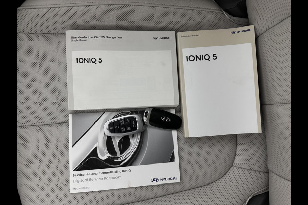 Hyundai IONIQ 5 Lounge 73kWh [ 3-Fase ] {SOH-98%} (INCL-BTW) Aut *HEAD-UP | HEATPUMP | LEATHER | PREMIUM-AUDIO | FULL-LED | ADAPTIVE-CRUISE | BLIND-SPOT | DIGI-COCKPIT | AMBIENT-LIGHT | DAB | SHIFT-PADDLES | HEAD-UP | NAVI-FULLMAP | KEYLESS
